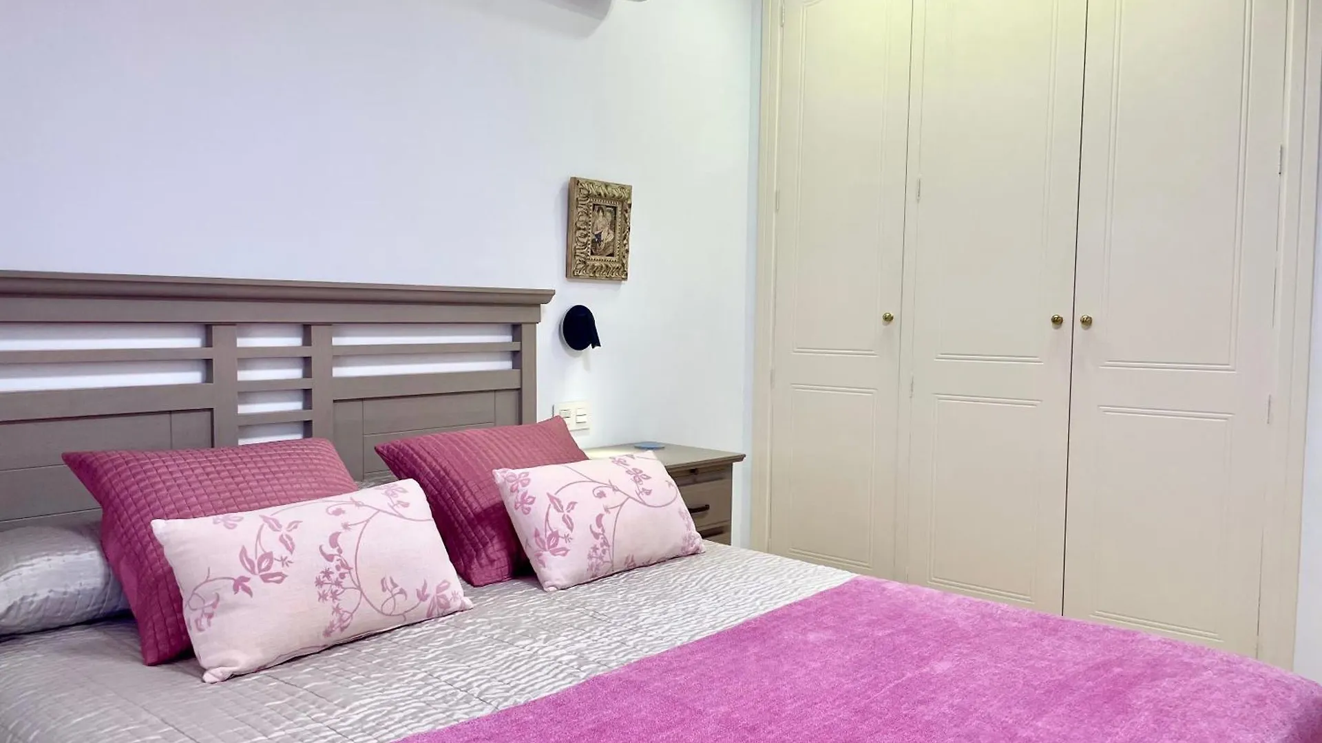 Apartment Tu Refugio Perfecto En Malaga Trabaja A Gusto Descansa Mejor Spain